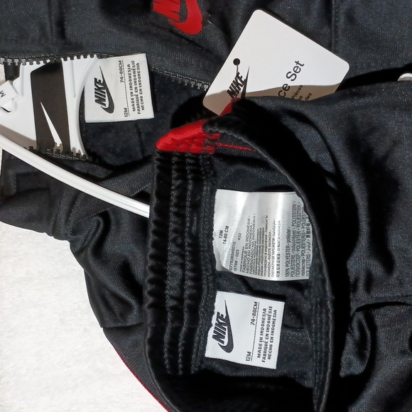 Nike 2-Piece Set - Picture 5 of 6